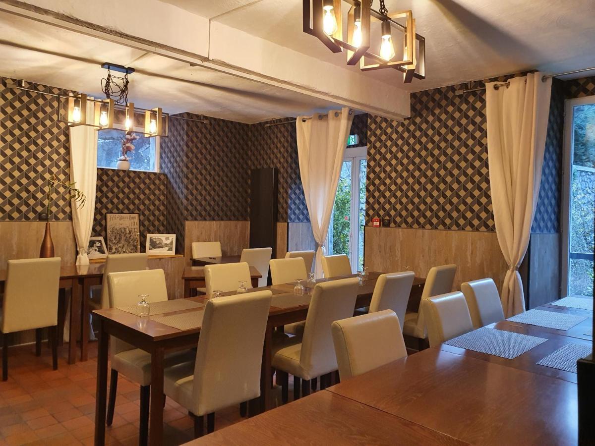Auberge La Caverne Ларенс Екстер'єр фото