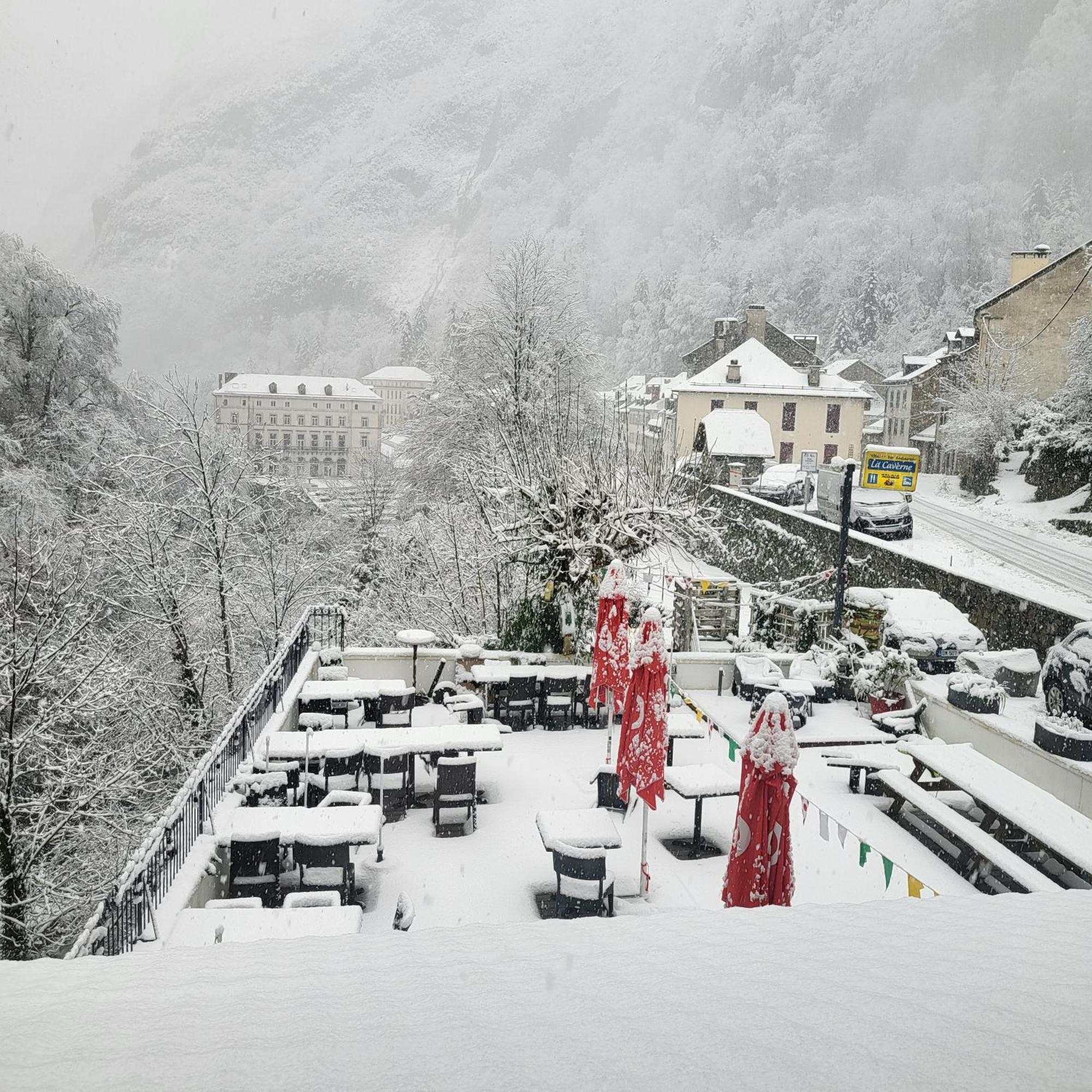 Auberge La Caverne Ларенс Екстер'єр фото